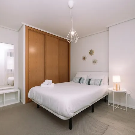 En El Corazon De Con Encanto By Vigo